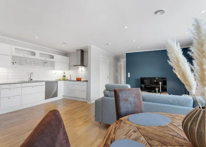 Stor Og Moderne I Indre Arna Gratis Parkering!! * 베르겐