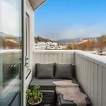 شقة Stor Og Moderne I Indre Arna Gratis Parkering!! برغن