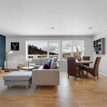 Stor Og Moderne I Indre Arna Gratis Parkering!! Apartment