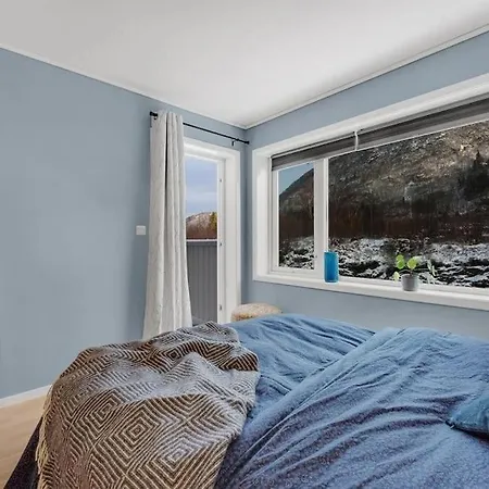 Stor Og Moderne I Indre Arna Gratis Parkering!! Apartment Bergen