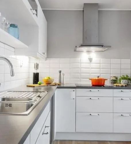 Stor Og Moderne I Indre Arna Gratis Parkering!! *