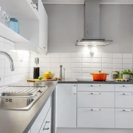 Stor Og Moderne I Indre Arna Gratis Parkering!! *