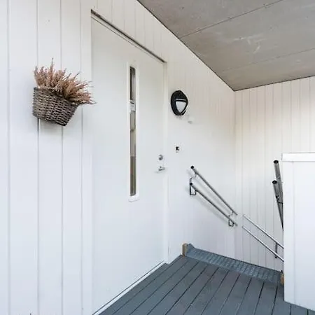 Stor Og Moderne I Indre Arna Gratis Parkering!! דירה *